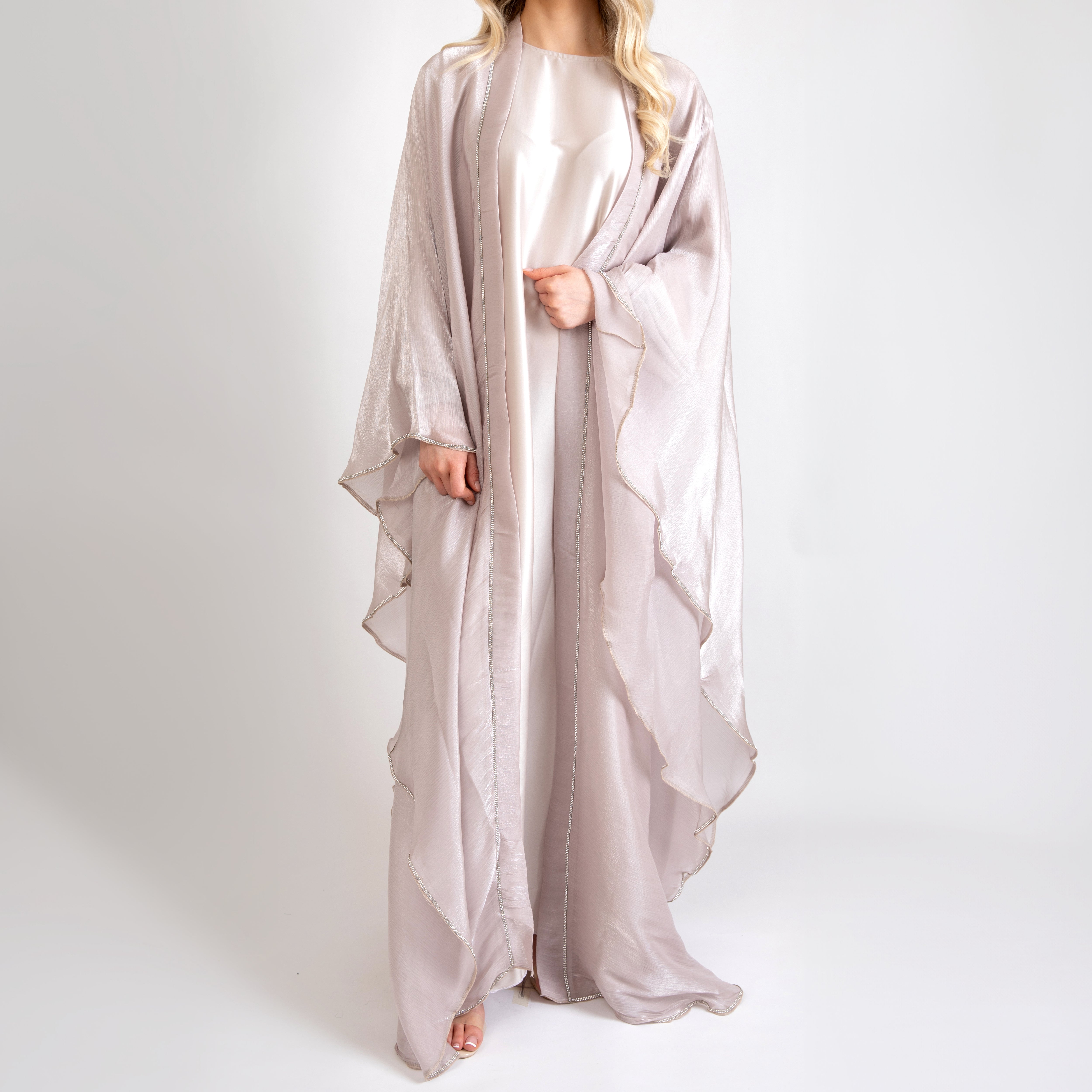 Alaia Cape Abaya – Kaneez